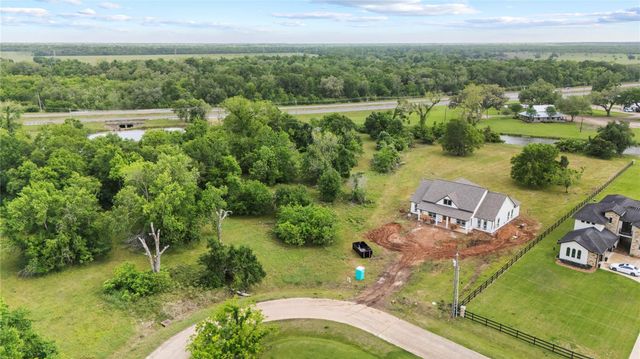 1127 Saddle Horn Bend, Angleton, TX 77515