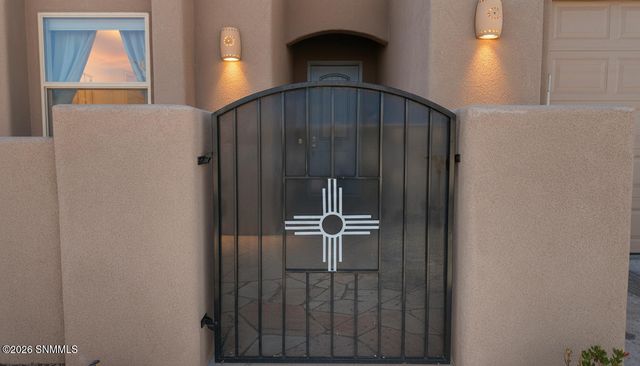 8016 Willow Bloom Circle, Las Cruces, NM 88007