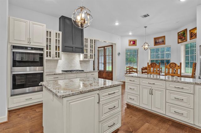 264 Grey Feather Road, Huntsville, TX 77340