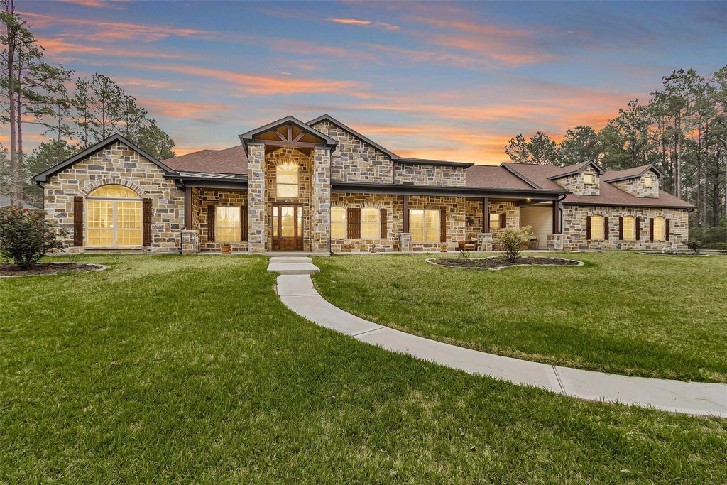 264 Grey Feather Road, Huntsville, TX 77340