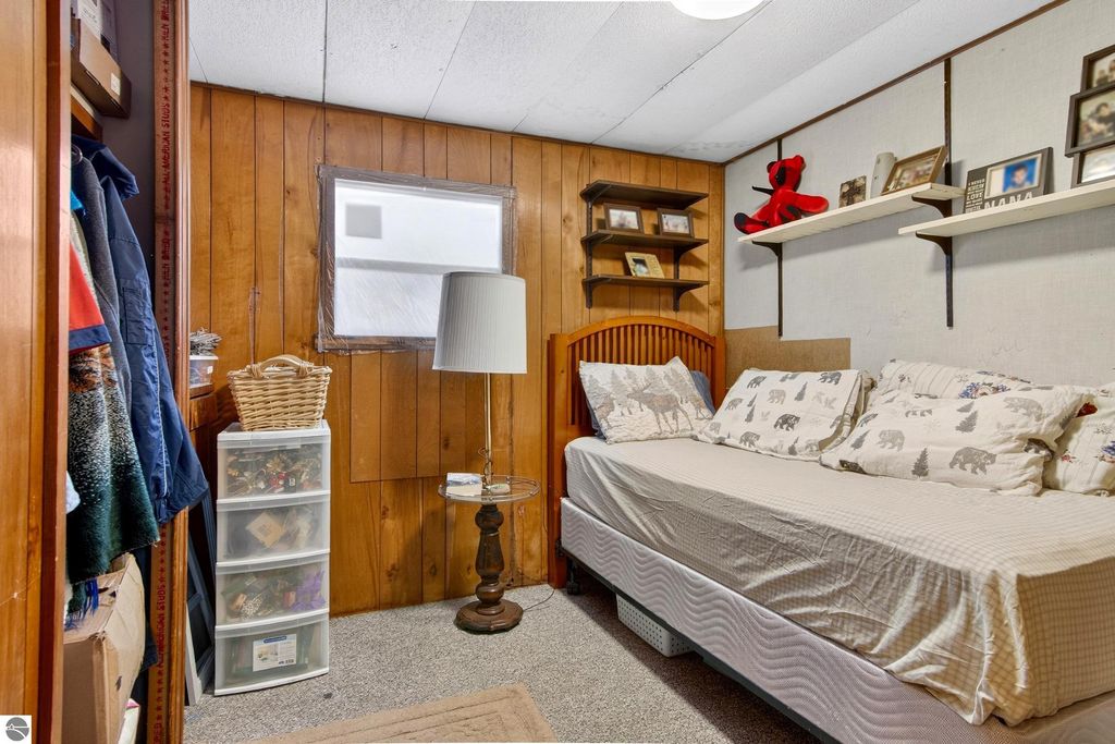 Image 10 of property listing at 6585 Wallaker Road, Benzonia, MI 49616