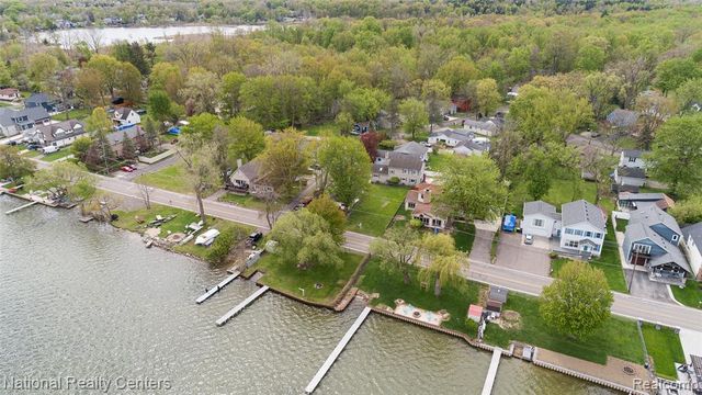 903 S. Lake Drive, Novi, MI 48377