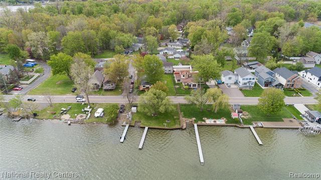 903 S. Lake Drive, Novi, MI 48377