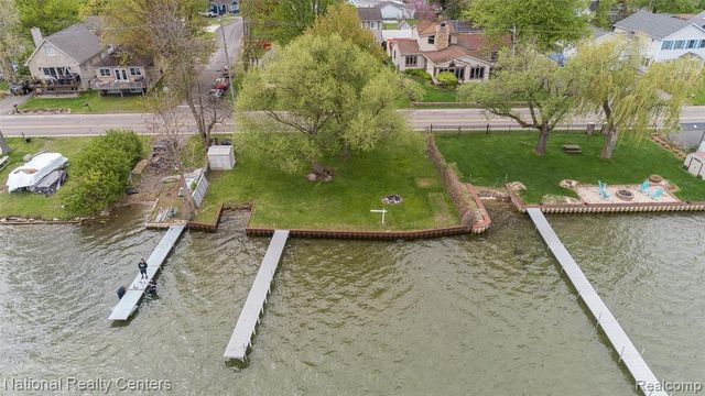 903 S. Lake Drive, Novi, MI 48377