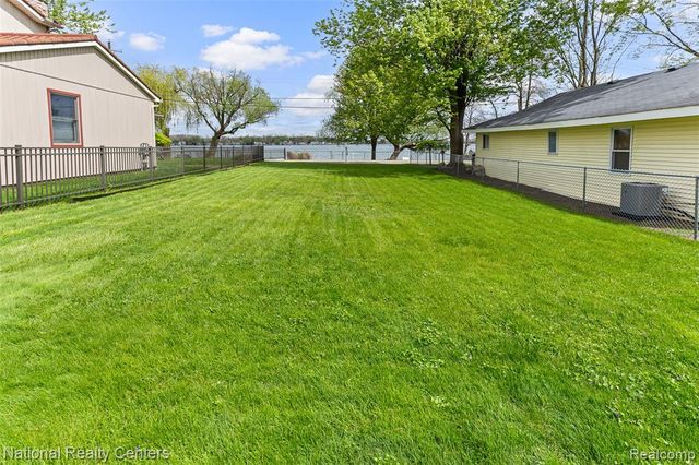 903 S. Lake Drive, Novi, MI 48377