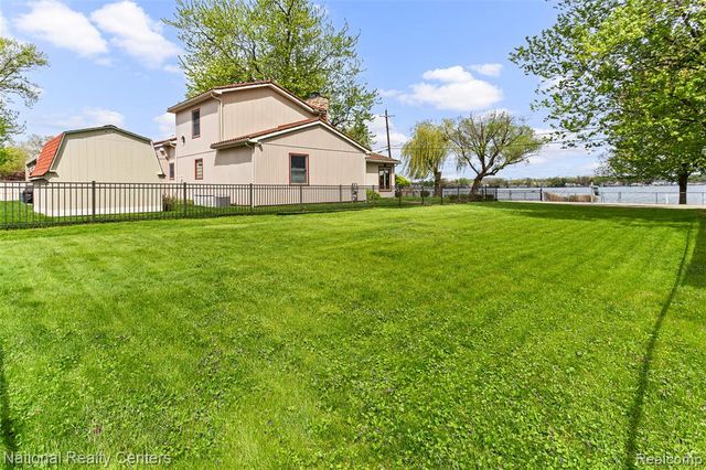 903 S. Lake Drive, Novi, MI 48377