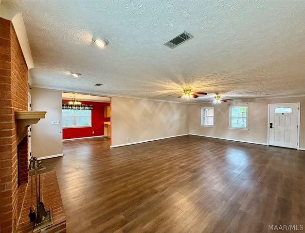 725 Mary Ann Drive, Montgomery, AL 36109