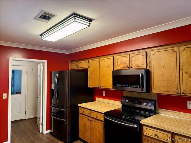 725 Mary Ann Drive, Montgomery, AL 36109