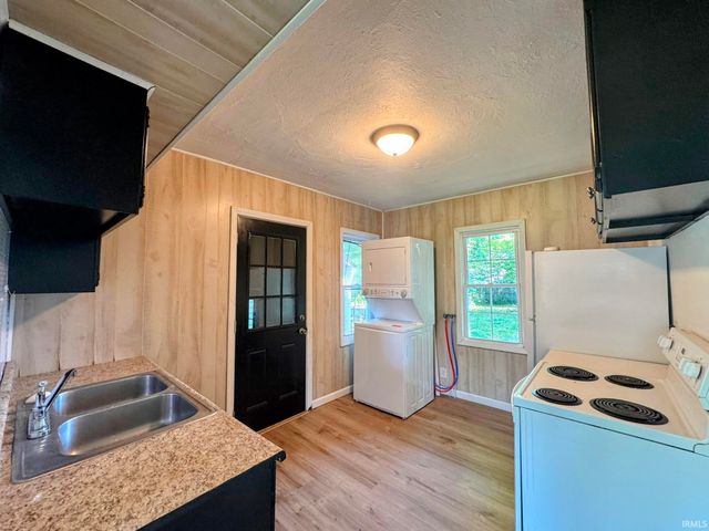 2324 E Riverside Drive, Evansville, IN 47714