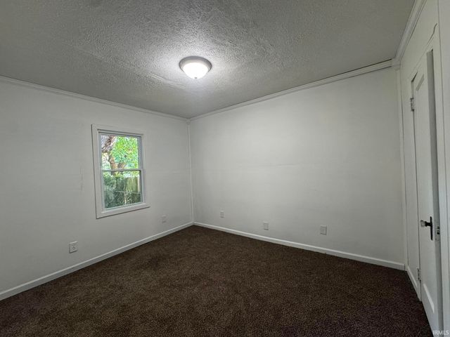 2324 E Riverside Drive, Evansville, IN 47714