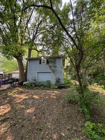 1438 Jackson Street, Rockford, IL 61107
