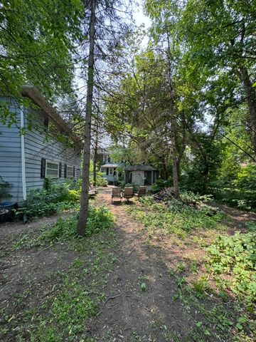 1438 Jackson Street, Rockford, IL 61107