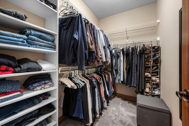 16908 E Lake Drive, Lakeville, MN 55044