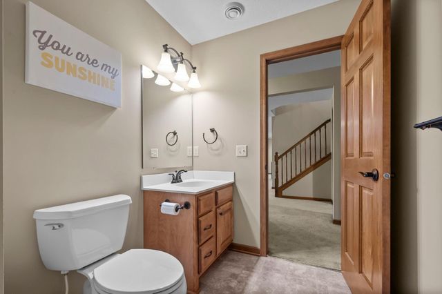 16908 E Lake Drive, Lakeville, MN 55044