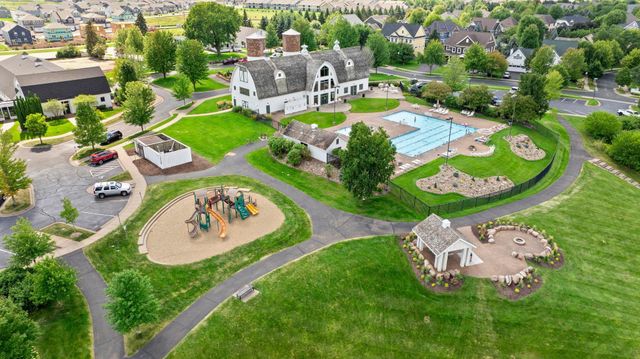 16908 E Lake Drive, Lakeville, MN 55044