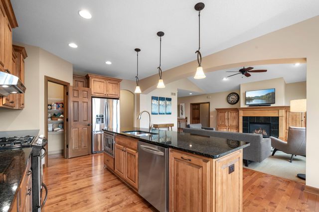 16908 E Lake Drive, Lakeville, MN 55044