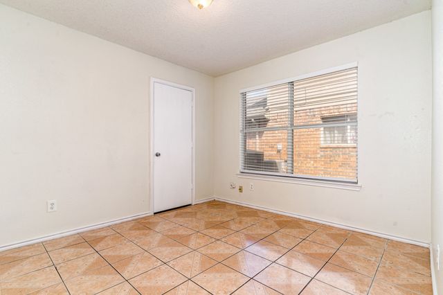 1810 Cedar Ridge Drive, Mesquite, TX 75181