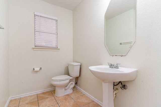1810 Cedar Ridge Drive, Mesquite, TX 75181