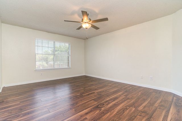 1810 Cedar Ridge Drive, Mesquite, TX 75181