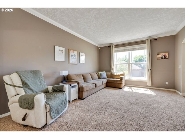 16056 Se ORCHARD VIEW Ln, Damascus, OR 97089