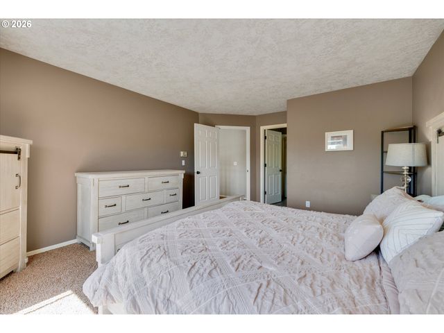 16056 Se ORCHARD VIEW Ln, Damascus, OR 97089
