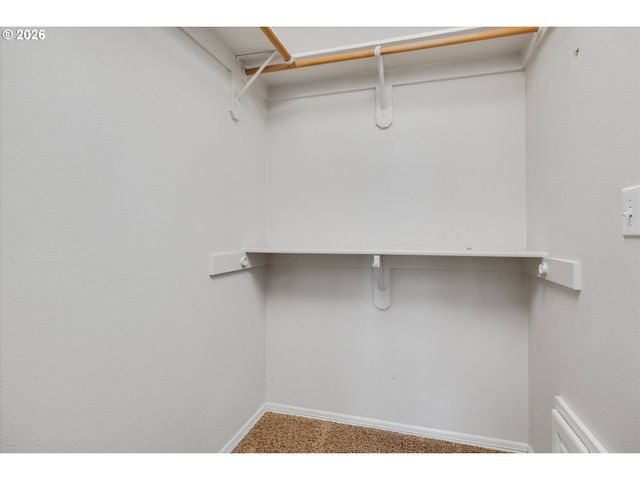 16056 Se ORCHARD VIEW Ln, Damascus, OR 97089