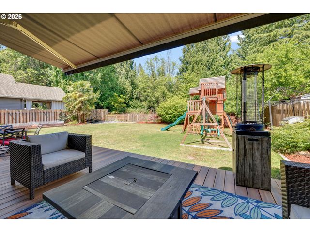 16056 Se ORCHARD VIEW Ln, Damascus, OR 97089