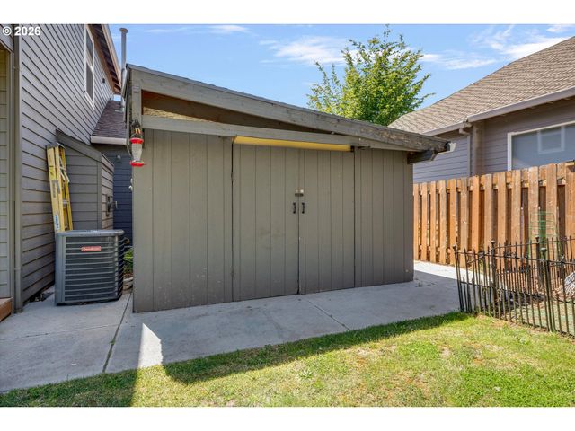 16056 Se ORCHARD VIEW Ln, Damascus, OR 97089