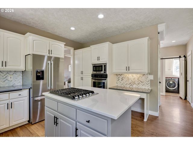 16056 Se ORCHARD VIEW Ln, Damascus, OR 97089
