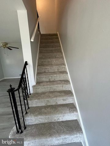 15 E AVON RD, Brookhaven, PA 19015