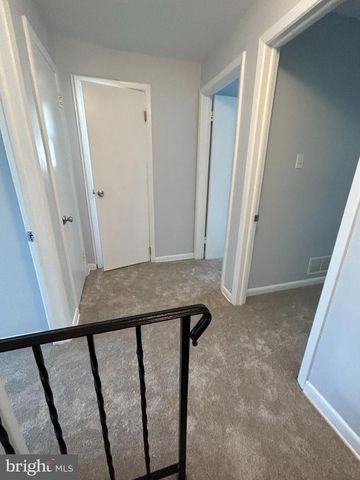15 E AVON RD, Brookhaven, PA 19015