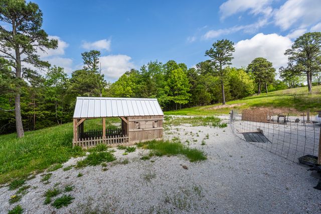 14839 New Hope Road N, Omaha, AR 72662