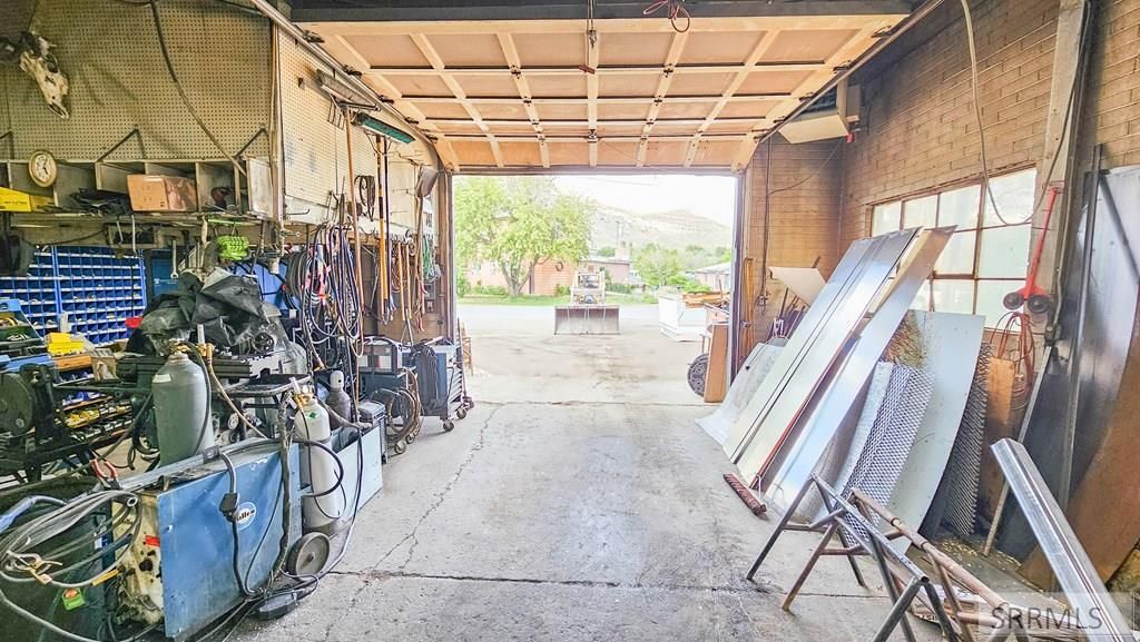 Image 16 of property listing at 331 N Idaho Street, Arco, ID 83213