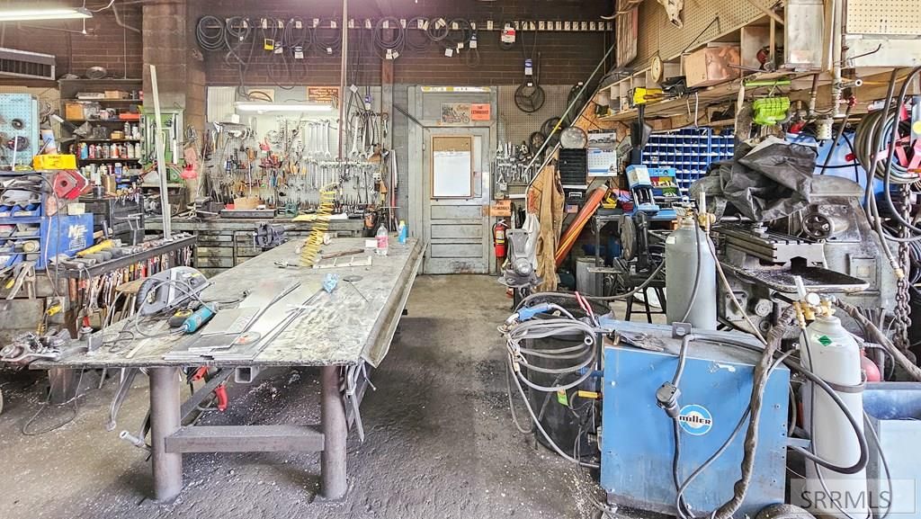 Image 17 of property listing at 331 N Idaho Street, Arco, ID 83213