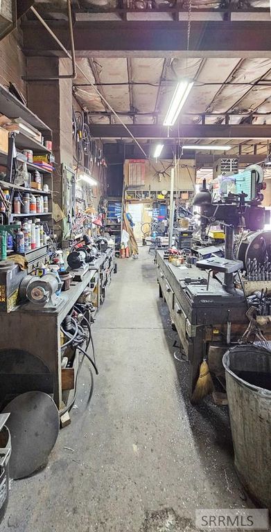 Image 20 of property listing at 331 N Idaho Street, Arco, ID 83213