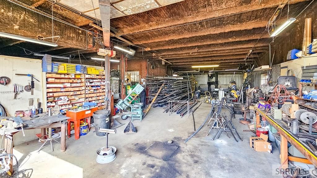 Image 27 of property listing at 331 N Idaho Street, Arco, ID 83213