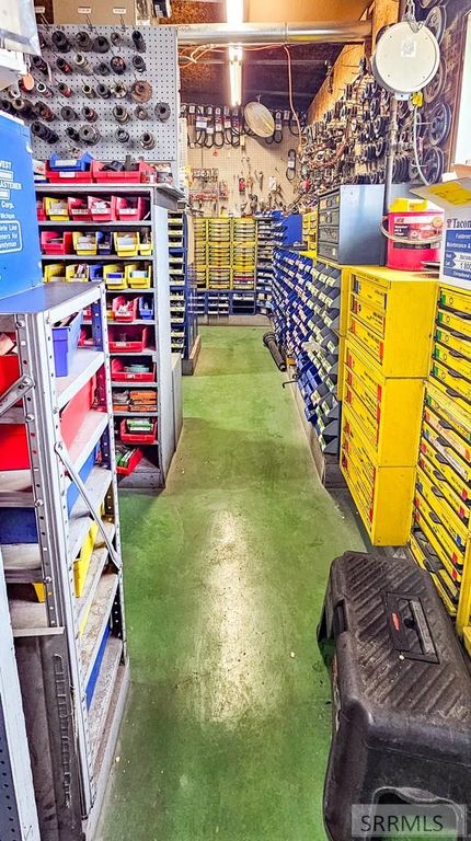 Image 8 of property listing at 331 N Idaho Street, Arco, ID 83213