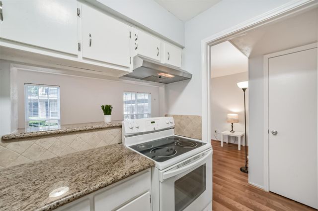6402 Del Monte Drive 62, Houston, TX 77057