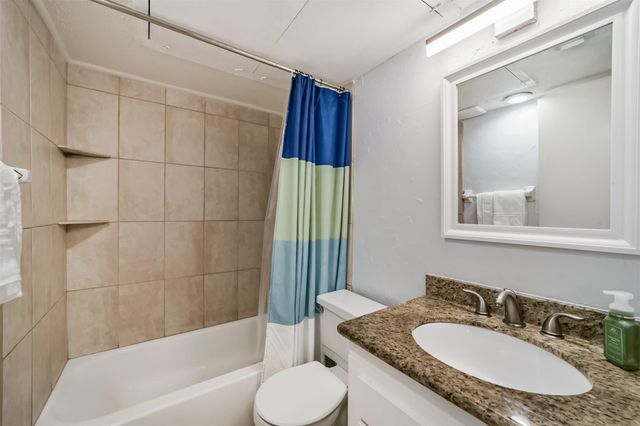 6402 Del Monte Drive 62, Houston, TX 77057