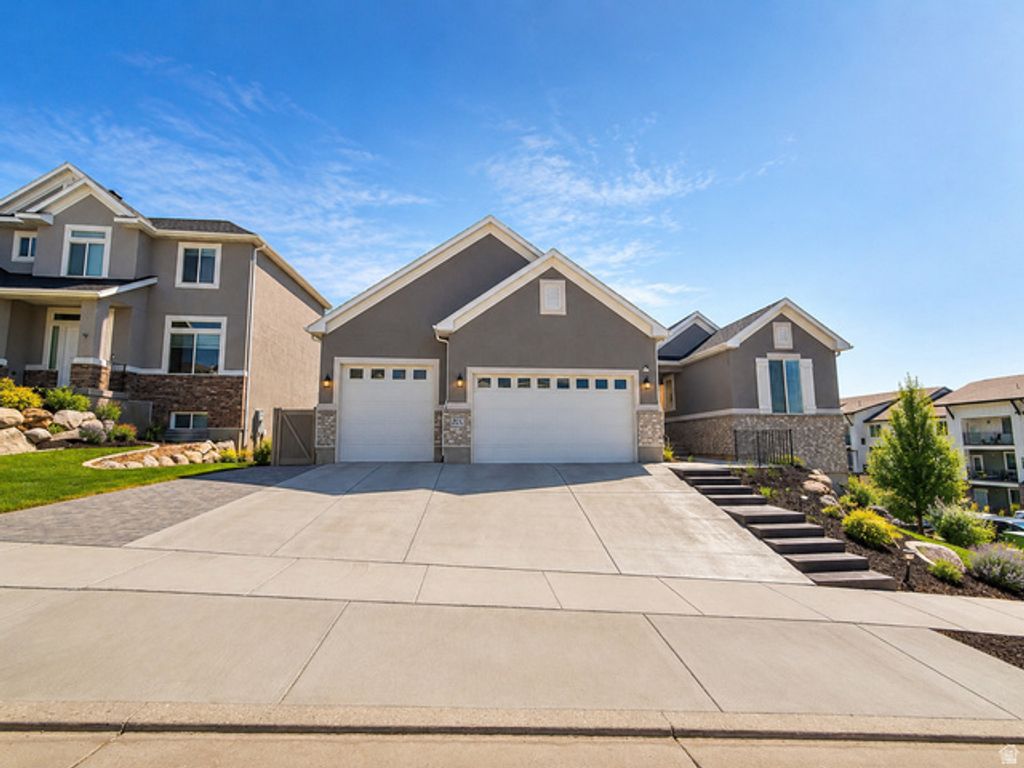 3728 N 900 W, Lehi, UT 84048 — exterior