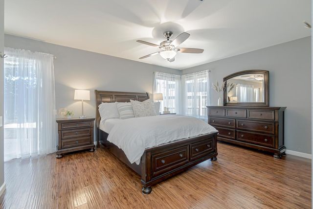 136 Rambling Dr, Folsom, CA 95630