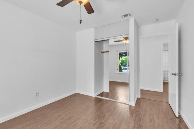 136 Rambling Dr, Folsom, CA 95630