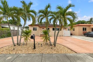 142 W 35th St, Hialeah, FL 33012
