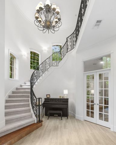 47 W Horizon Ridge Place, The Woodlands, TX 77381