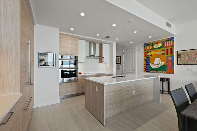 301 1ST STREET S 2305, St Petersburg, FL 33701