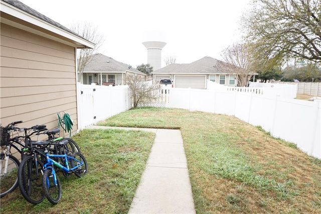 1911 Big Bend DR, Cedar Park, TX 78613