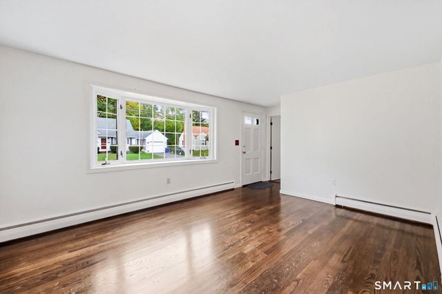 3 Arrow Street, Enfield, CT 06082