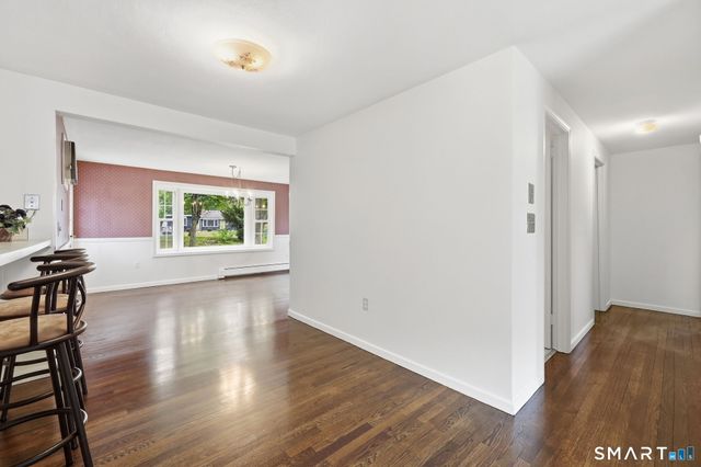 3 Arrow Street, Enfield, CT 06082