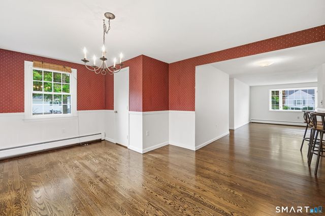 3 Arrow Street, Enfield, CT 06082
