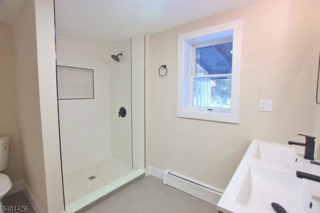 95 Forest Rd, Green Twp., NJ 07821